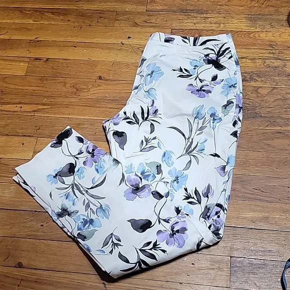 Calvin klein long pants 🌼🪻💐 floral color size 6 99 cotton 2% spandex - Picture 13 of 16